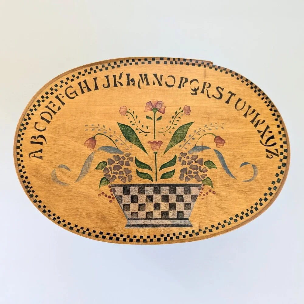 Vintage Oval Bentwood Stenciled Shaker Folk Art Box